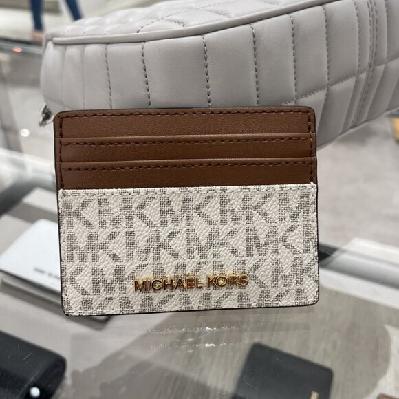 NWT Michael Kors Jet Set Travel Large Logo and Leather Card Case 35F8GTVD3B - Picture 2 of 9